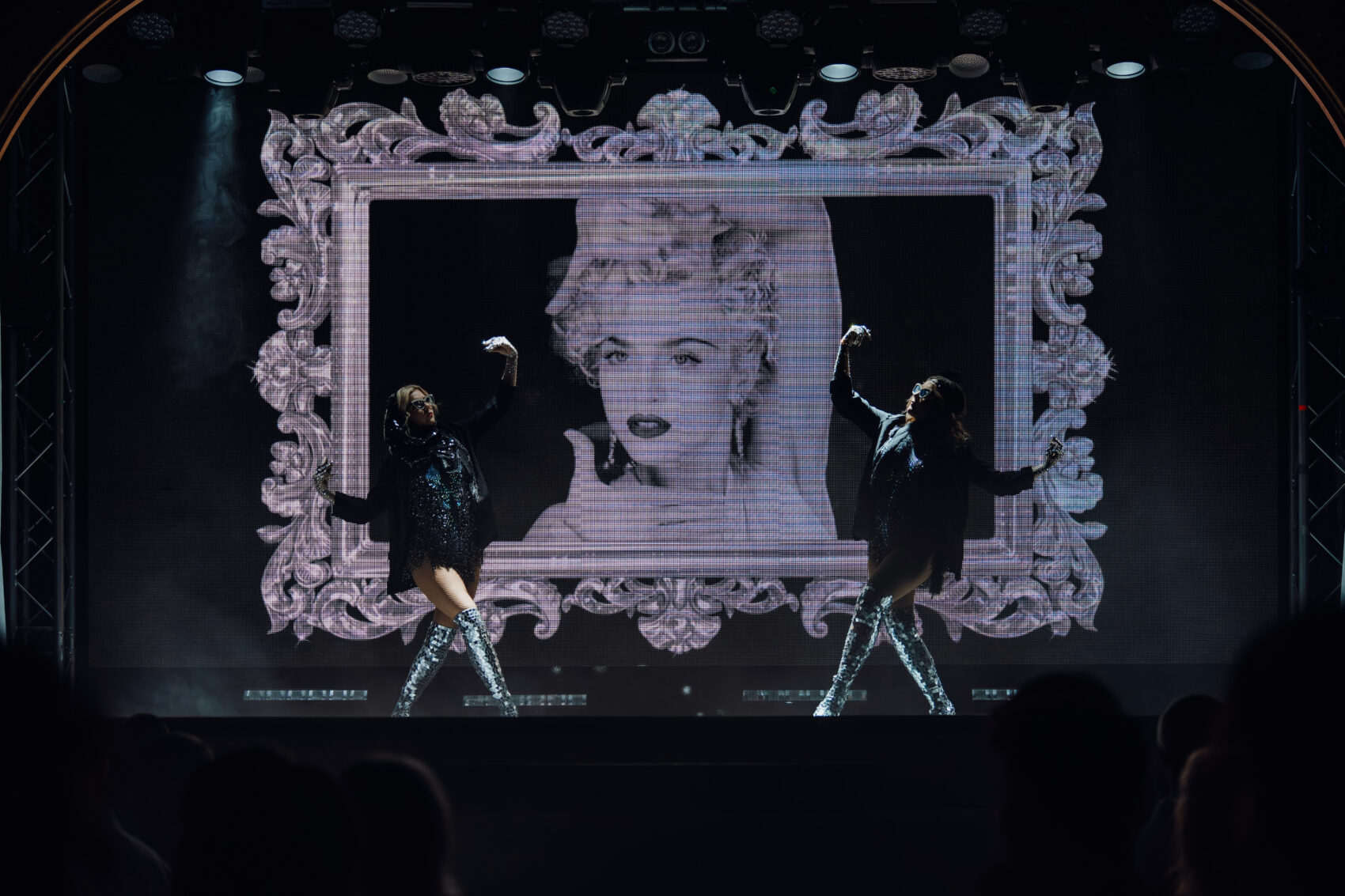 the dinner show18