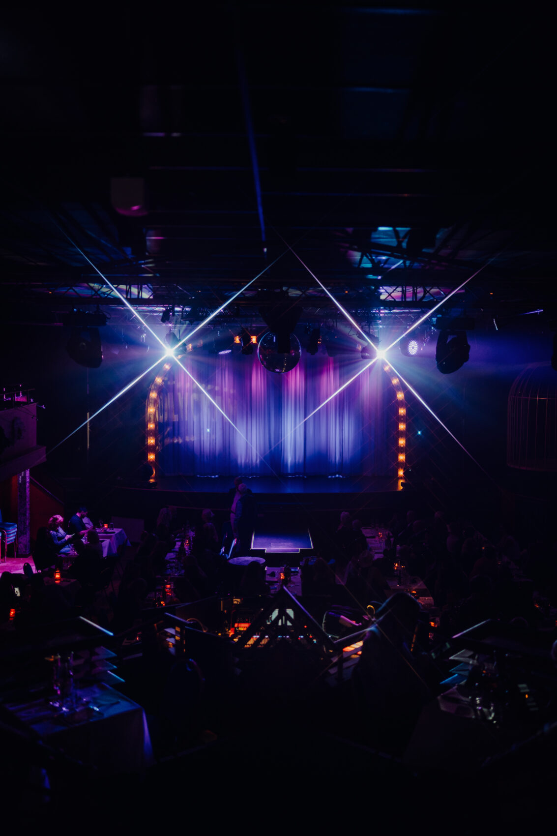 the dinner show23