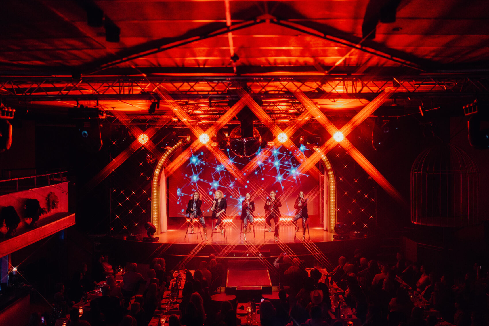 the dinner show24